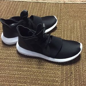 Adidas original tubular defiant black